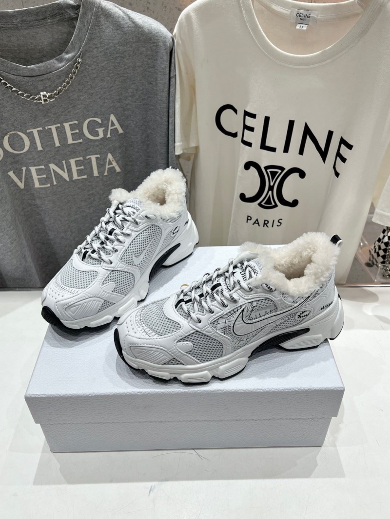 chr1st1an D10r sneakers